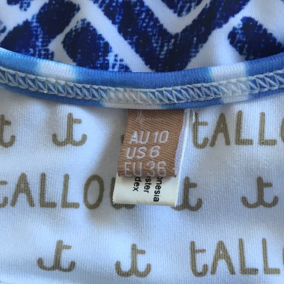 Blue and white bikini - Picture 7 of 8